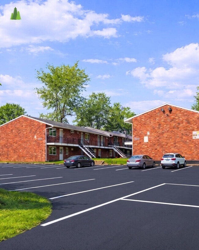 Building Photo - 779 Anderson Ave