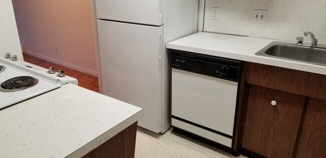 Foto del edificio - 30 Gardner Rd