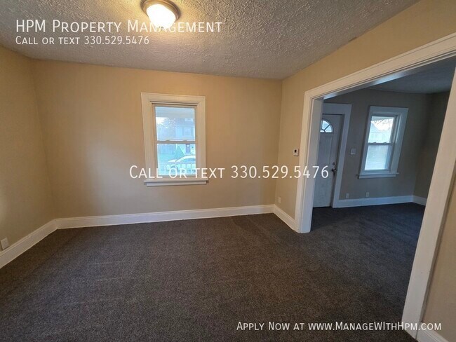 Building Photo - 423 Cypress Ave