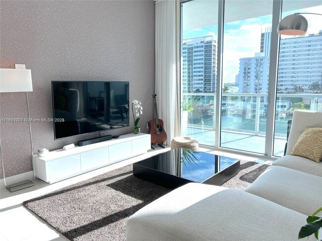 Foto del edificio - 7928 East Dr