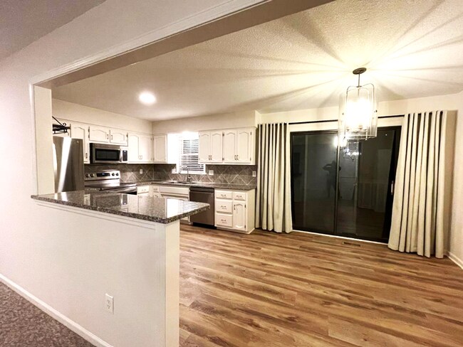 Foto del edificio - 10824 N Campbell St