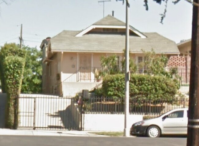 Front of property - 200 S Carondelet St
