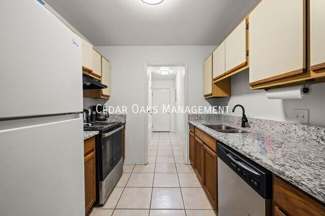 Foto del edificio - 5809 Samantha St