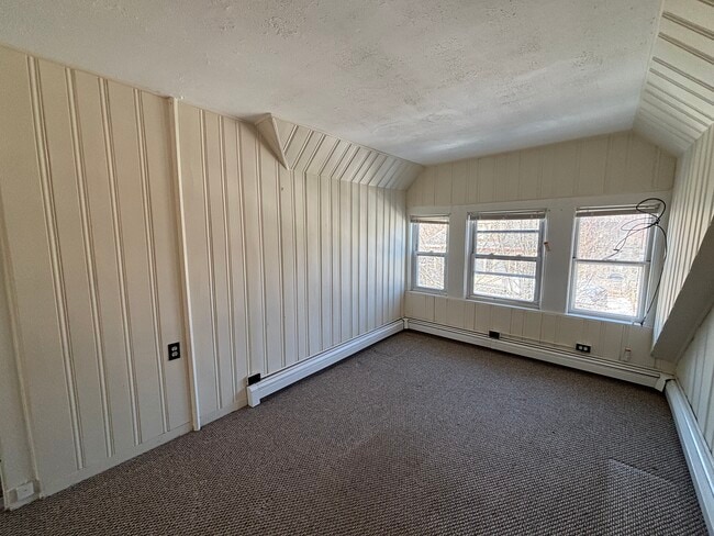 Building Photo - 21 Osborne Rd