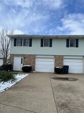 Building Photo - 466-468 S Kaser Dr