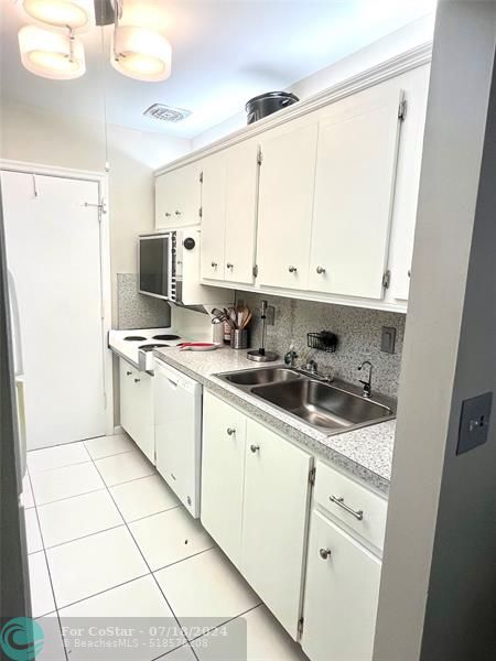 Foto del edificio - 6700 NE 22nd Way