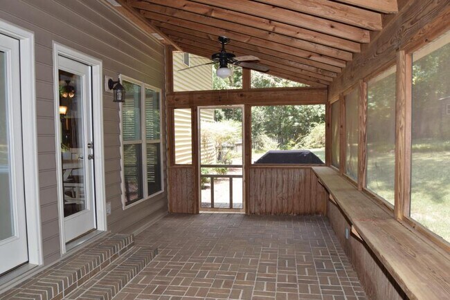 Foto del edificio - 571 Billingswood Dr