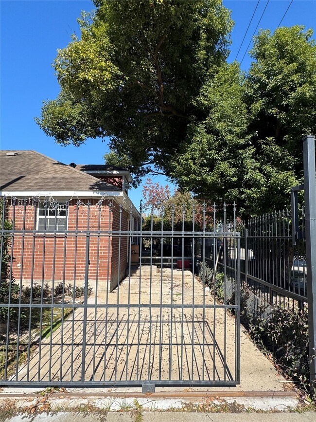 Foto del edificio - 2101 Maury St