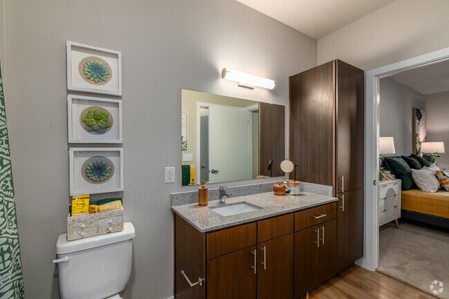 1 habitación, 1 baño, 715 pies cuadrados, baño - Southton Apartments