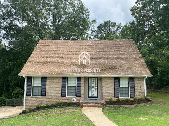 Foto principal - 135 Fox Hill Ct