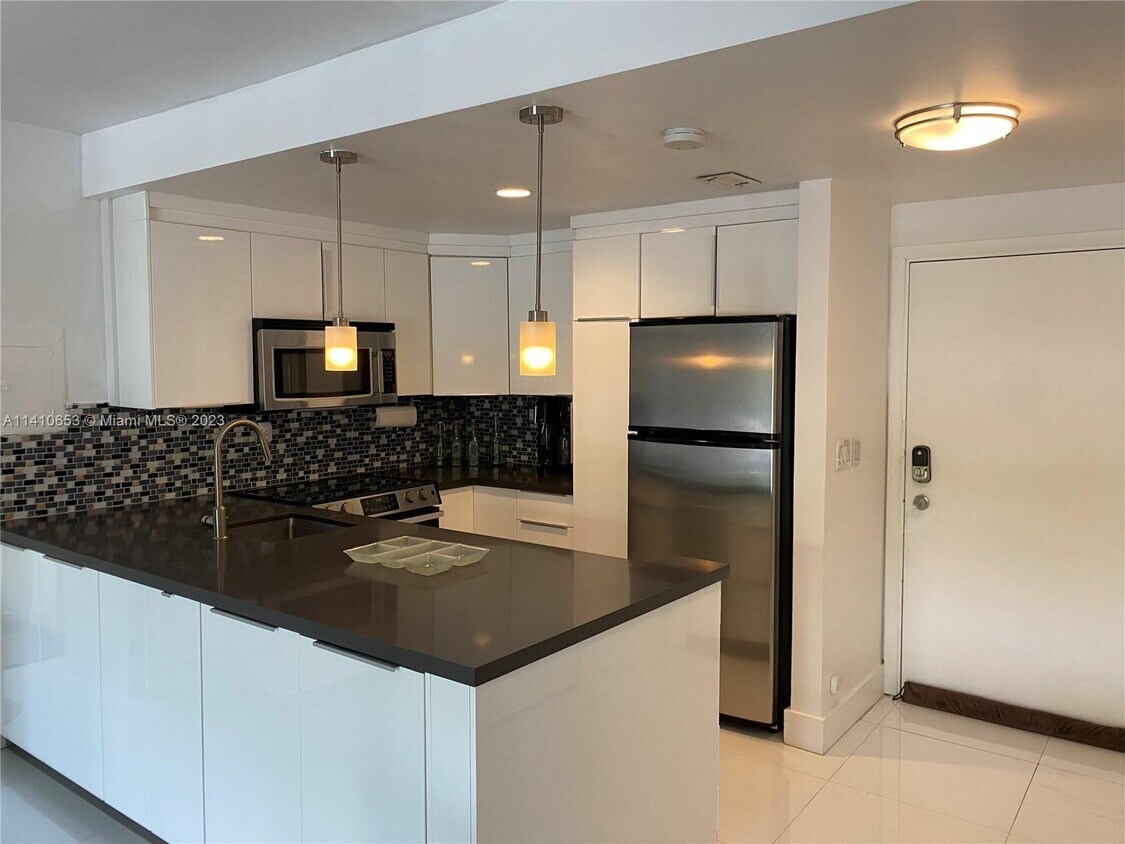 1540 Meridian Ave Unit 4K, Miami Beach, FL 33139 Condo for Rent in