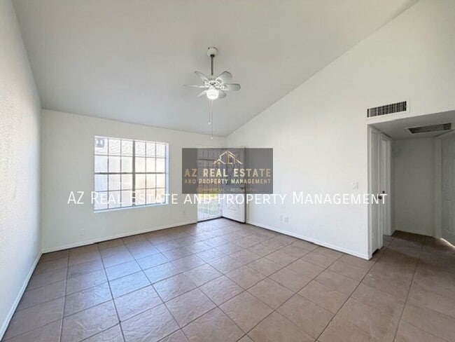 Foto del edificio - 5960 W Oregon Ave