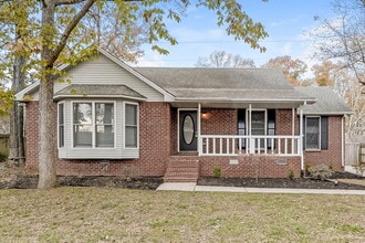 Building Photo - 116 Hermitage Dr