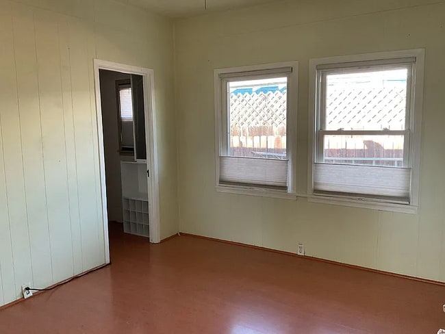 Building Photo - Charming 2-Bed Home with Granite Touches in Tracy's Heart