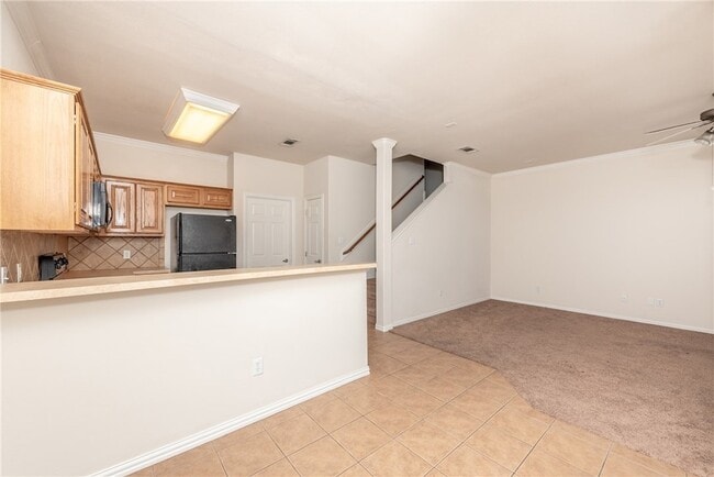 Foto del edificio - 1001 Krenek Tap Rd