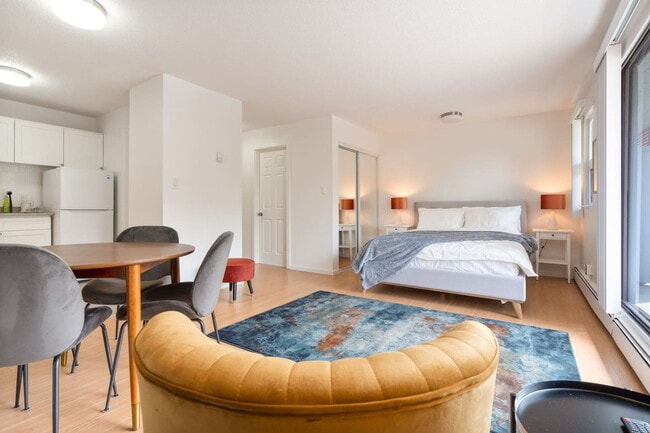 Building Photo - 1190 10th Avenue Bikeway