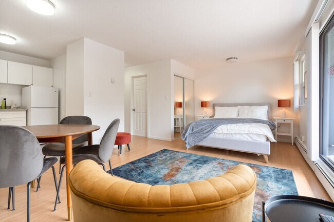 Photo du bâtiment - 1190 W 10th Ave