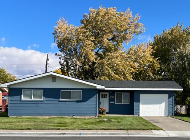 Foto principal - 1270 N 3rd E St
