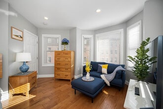 Building Photo - 476-498 Hanover Saint Exd-SI ID1364248P