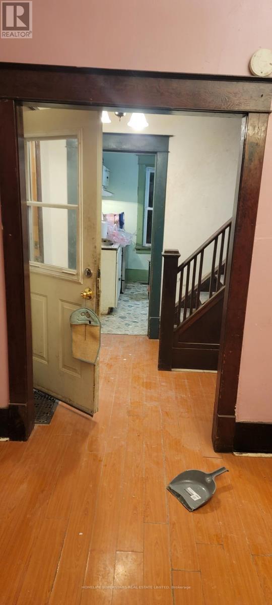 Photo du bâtiment - 433230 4 Line