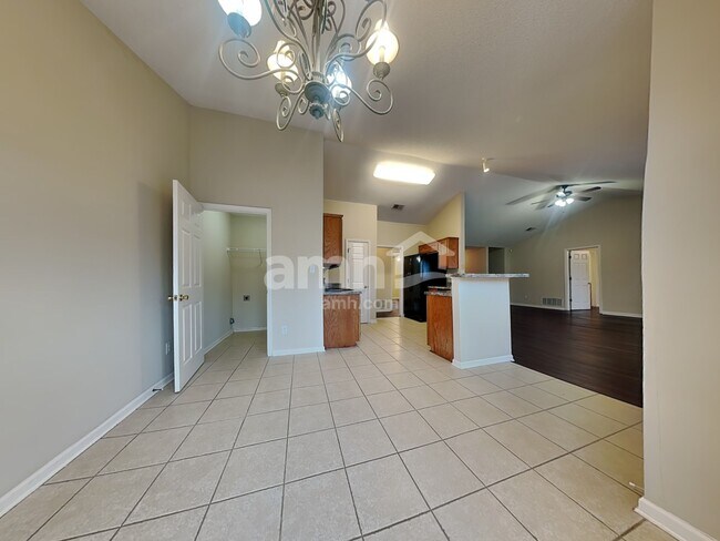 Foto del edificio - 5438 Milton Ridge Dr