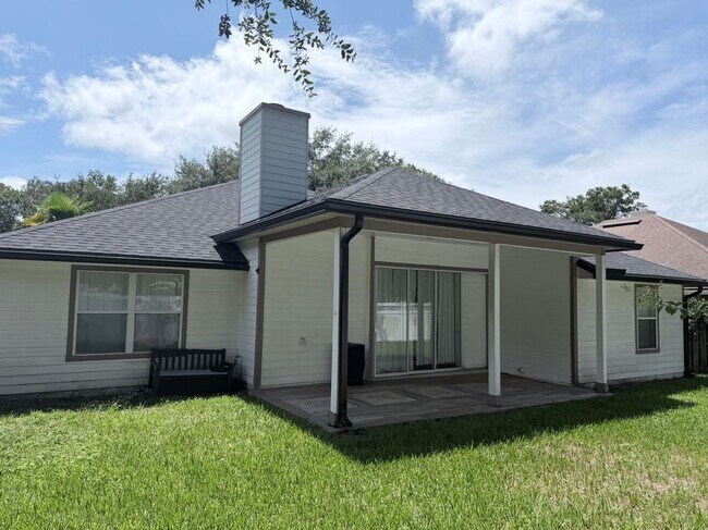 Foto del edificio - 3515 Laurel Mill Dr
