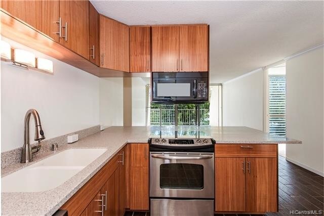 Building Photo - 95-2044 Waikalani Pl