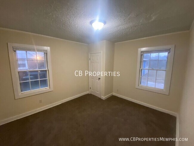 Foto del edificio - 3632 Carrington Rd