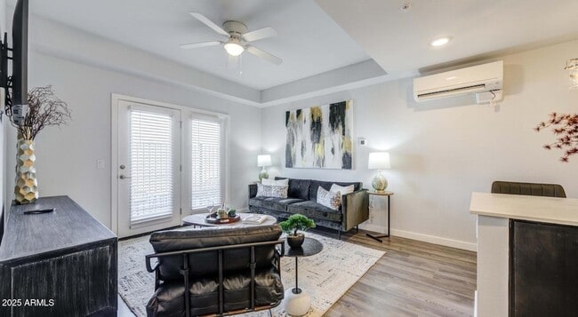 Foto del edificio - 45760 W Vlg Pkwy