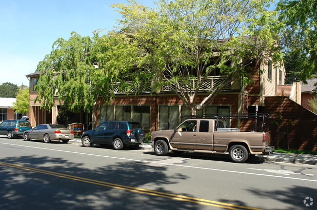 Building Photo - Loyola Plaza