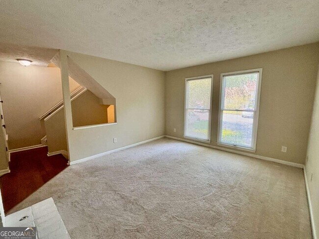 Foto del edificio - 666 Stratford Green Way