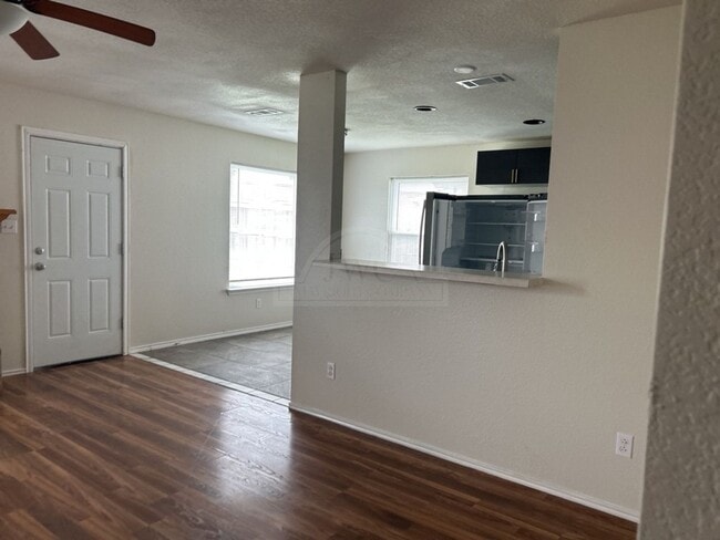 Foto del edificio - 2808 Cactus Dr