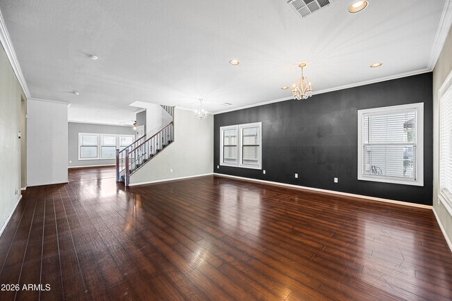 Foto del edificio - 10923 W Elm St