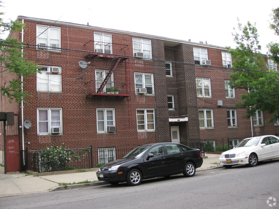 Foto principal - 545-555 E 82nd St
