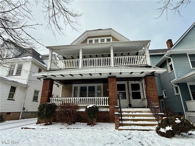 Foto del edificio - 1208 St Charles Ave