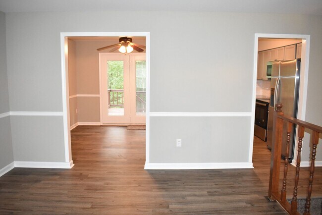 Foto del edificio - Great Split Foyer In Fredericksburg!