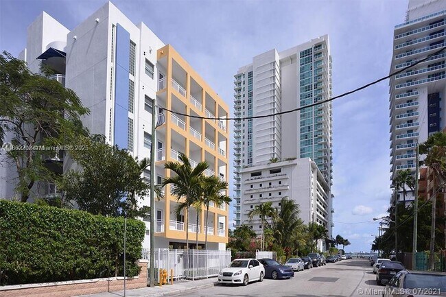 Foto del edificio - 471 NE 25th St
