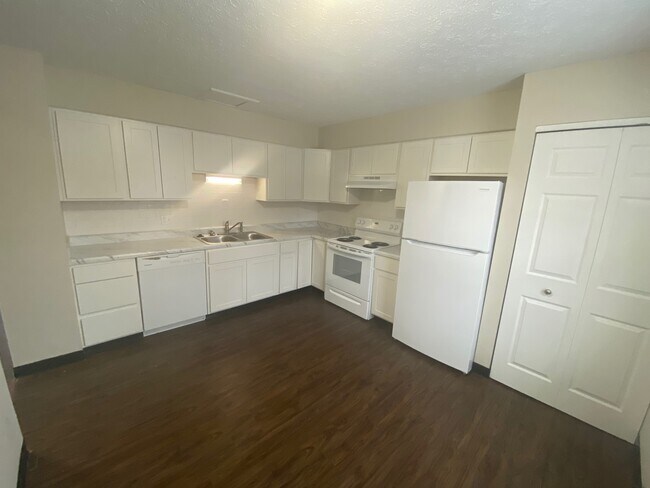 Foto del edificio - 5554 Chatford Dr