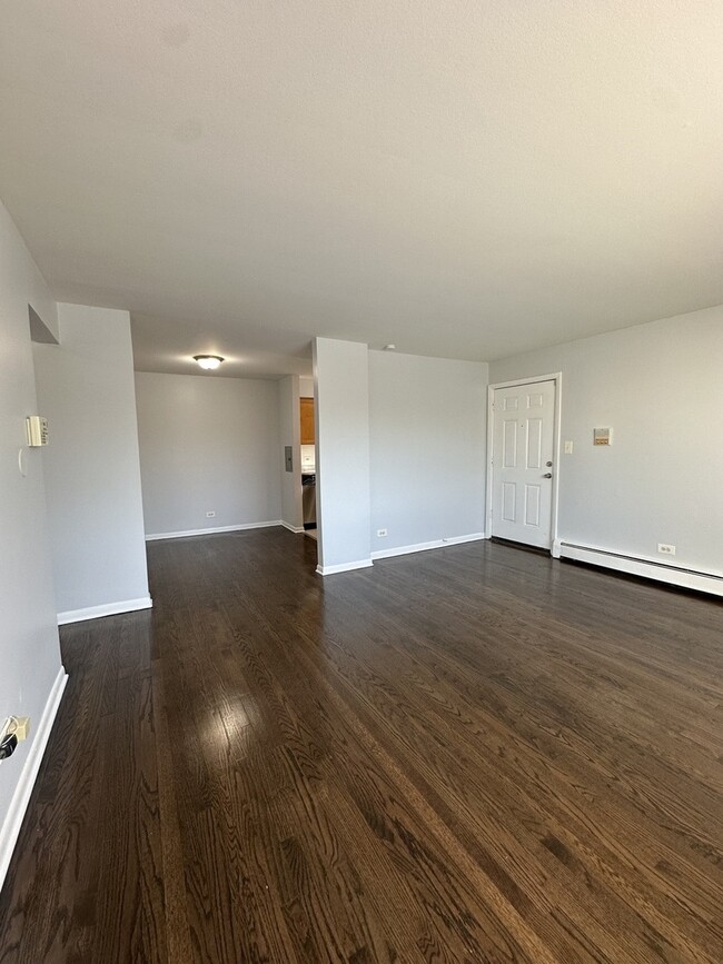 Foto del edificio - 1928 Jackson Ave