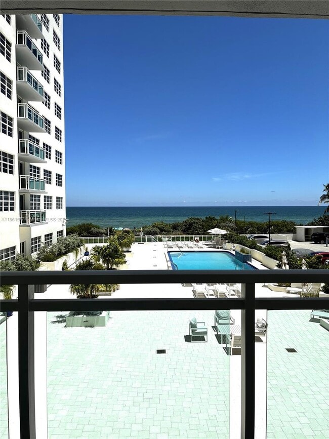 Building Photo - 6917 Collins Ave