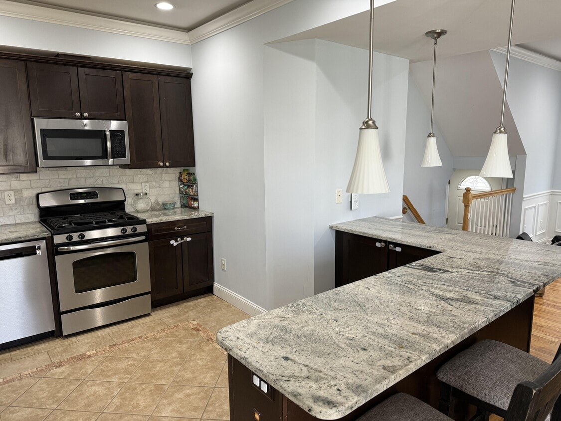 Photo - 40 Ferris Ave (Norwalk, CT)