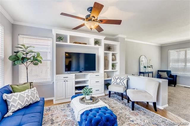 Foto del edificio - 9745 Gatesbury Cir