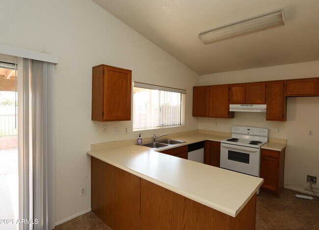 Building Photo - 10749 W Ruth Ave