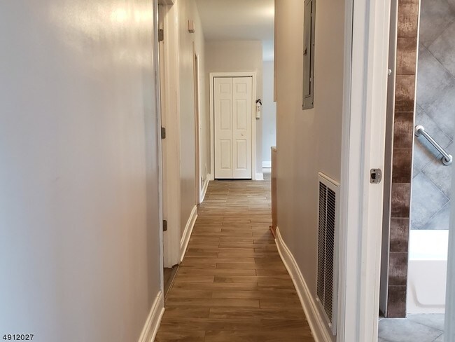 Building Photo - 47 N 14th St