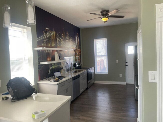 Foto del edificio - Single family 2bd 1bath for rent in Denver