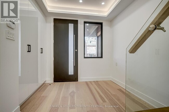 Building Photo - 230 Willow Ave