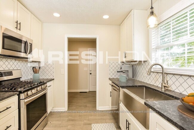 Building Photo - 2809 Pinnacle Ct