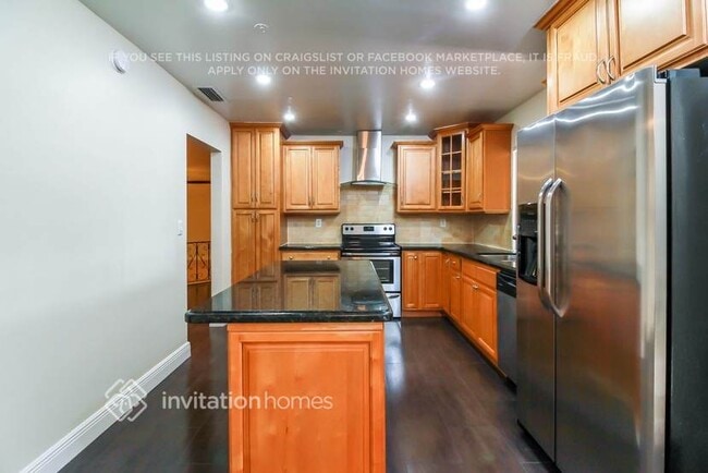 Building Photo - 8512 SW 146th Ct