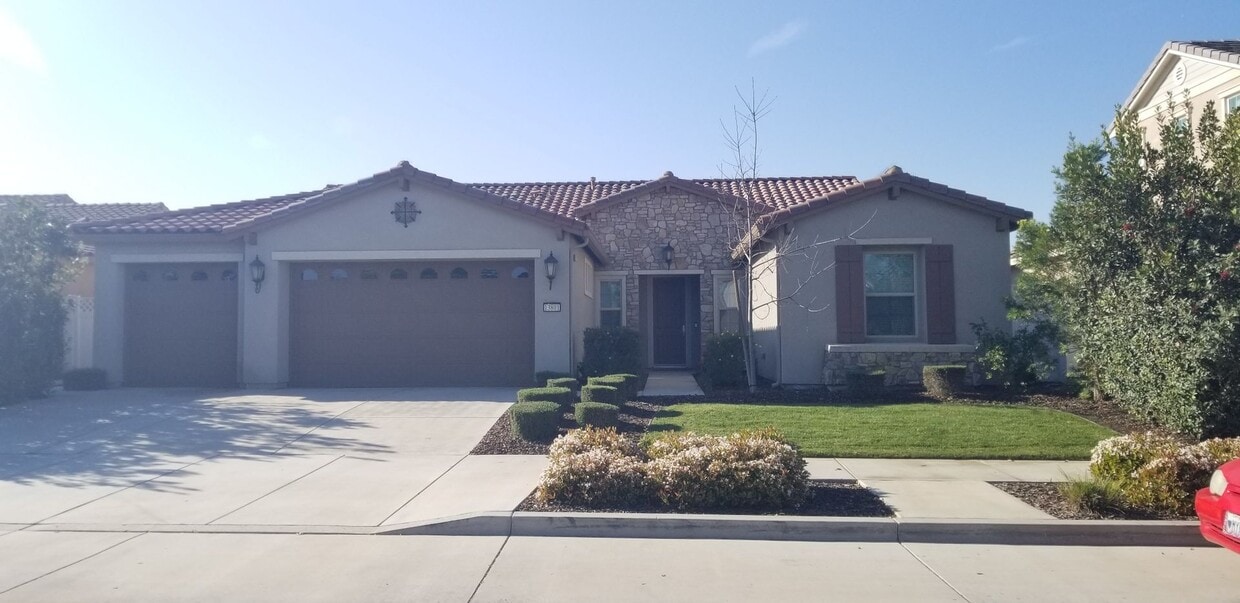 Primary Photo - 13801 Pemberley Passage Ave