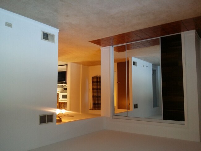 Foto del edificio - 207 Glade Ave